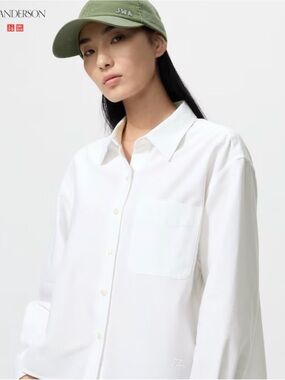 Women’s Oxford Boxy Cropped Shirt from the Uniqlo x JW Anderson